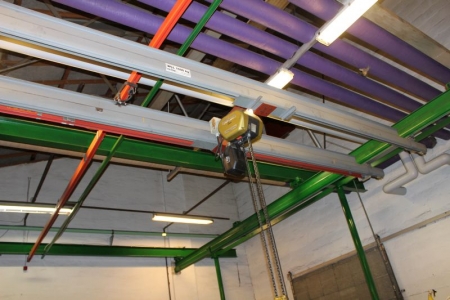 Overhead travelling gantry crane with GIS electric hoist, 500/1000 kg, beam about 6.5 meters, length about 9 meters