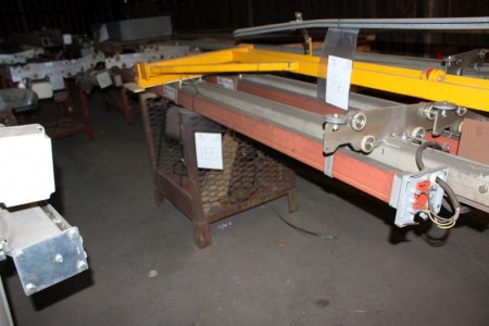 Rail with 2. electric hoists, 125/250 kg, length about 3.7 meters