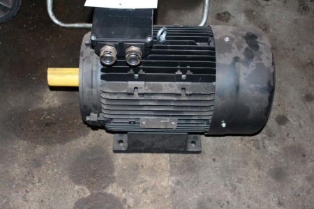 The electric motors Hoyer type HMA2-132M 1-8