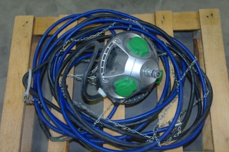 Construction Power / pneumatic Distribution device. 380 Volt in, 3 x 220 V + compressed air