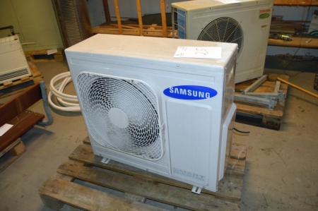 Heat pump, Samsung Smart Inverter, model RJ 080 F44 XEA. 8 kW. Pallet not included
