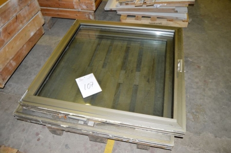2 x Aluminium-Fenster, in das linke. Rahmenabmessungen, B x H, ca. 118,5 x 118,5. Palette nicht enthalten