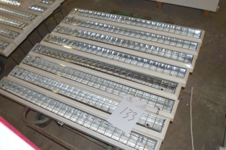 8 x ceiling light fittings, ca. 120 x 14 c. Carriage supplied