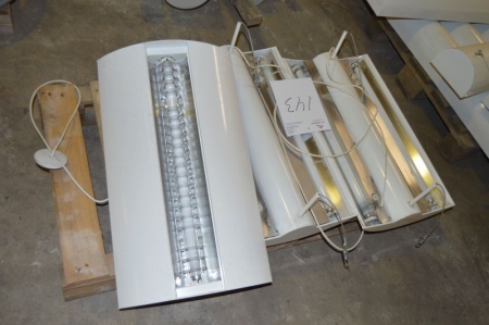 3 x ceiling light fittings, lxb, ca. 66 x 38 cm. Pallet not included