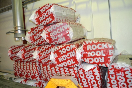 Approximately 20 packages A cavity wall bats, Rockwool. 175 mm