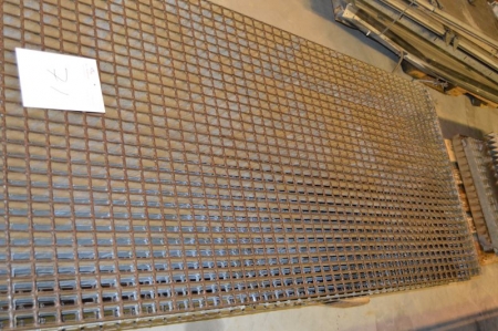 4 x steel grating, LxWxH: 225 x 99 x 6 cm. Pallet not included