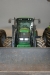 Traktor, John Deere 6920 S Vario. Årgang 2003, 5300 timer. Med frontlæsser