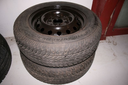 2 pcs. New tyres with rim, 4 boltholes. fits on a Opel Kadet, 185/65R14 m+s