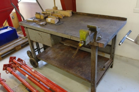 workbench with vice and wheels, ca. 80 cm x 150 cm + sack truck. Tools is not included.