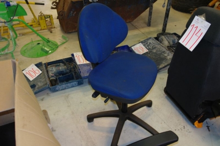 Swivel chair, mrk RBM Oxford 534. adjustable back