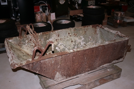tranportational tub, approx 100 x 200 cm, Archive footage