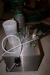 Der Fassbierausrüstung, inkl. CO2-Flasche, zwei Gläser und 1. Kunststoff Jug