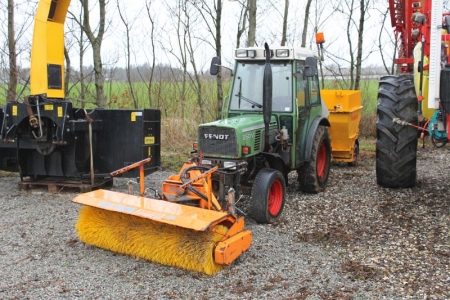 Fendt-Traktor, 250V + Ernährung + saltspreder