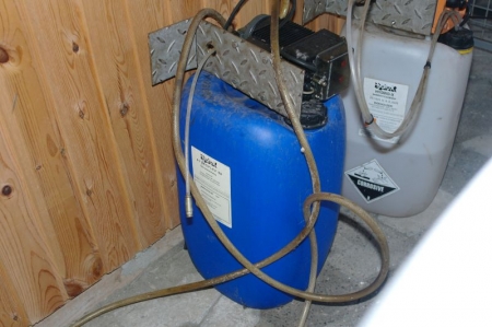 Hydroplex 104 til Kølevandsbehandling, ca. 5 liter. Inkl dispenser/ blandingsstyring