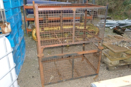 Wire cages, approximately W 70 x H 60 x L 100 cm. 2 pcs