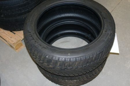2 pcs. Winter tires, marked. Dunlop. 245-45 R18