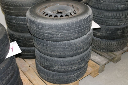 4 pcs. Winter Wheels, mrk. Roadstone. 195- 65 R15. For VW Caddy or similar