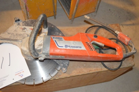 Concrete Cutting Machine / Wet cutter, Husqvarna K3000 Wet + wooden box. Year 2011