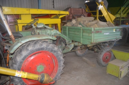 Veteran Tractor, Fendt, type F225GT B, year 1962. Rare model with the cargo platform over front axle