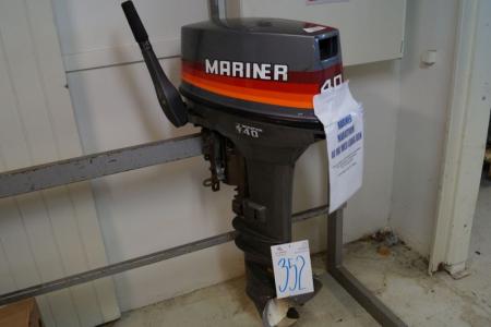Mariner Marathon bådmotor, 40HK med lange ben, nye pak dåser i drivaksel og skrueaksel. Nye pakninger i karburatorer og benzinpumpe, kun kørt ca. 40 timer