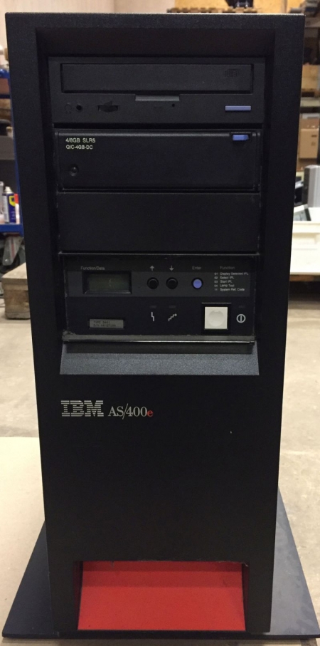 Server  IBM  AS/400e  