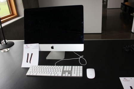 Apple pc, serie nr C02LF8YAF872 + tastatur + mus, PC er nyformateret og med El Capitan styresystem
