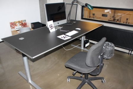 Skrivebord, Labofa Munch Type: MX280984 + stol, Modus Wilkhahn (bordlampe medfølger ikke)