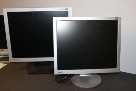 5 pieces. PC monitors