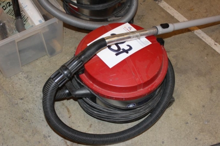 Vacuum cleaner, Nilfisk with pipes and tubing