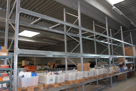 5 subjects pallet rack with 36 beams, H: ca. 4.5 m