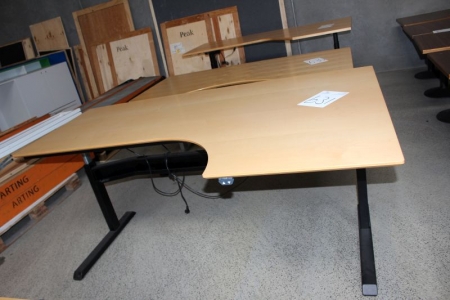 El hæve/sænkebord, 200x120 cm (med ridser)