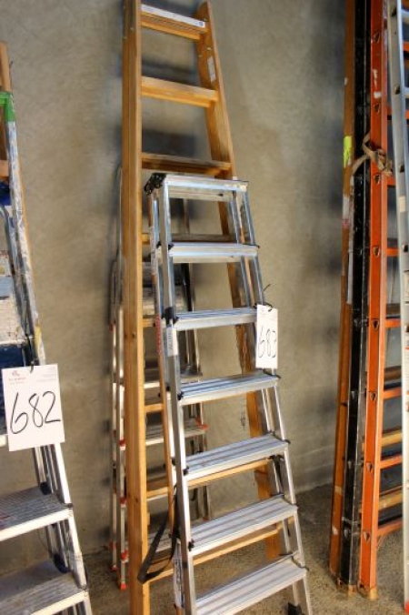 1 piece. Ladder (8 steps) + 2 pcs. alustiger (1 pc a 7 step + 1. a 5 steps)