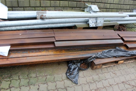 Pallet with 4-edge tube 5 mm 11 pieces a 3700mm + 11 pieces a 1300 mm