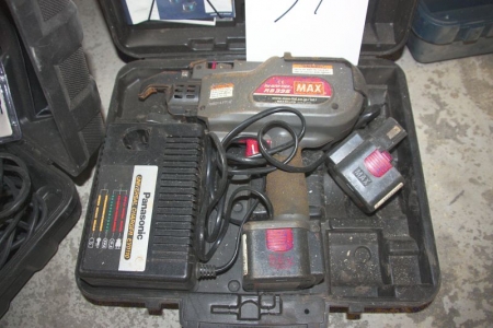 Akubindemaskine, Panasonic RB 395 Re-Bar-Tier, med 2 batterier, 9,6 V og lader, i kuffert