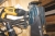 Elslagboremaskine, DeWalt D2513 + elbåndpudser, Bosch GBS 100 AR