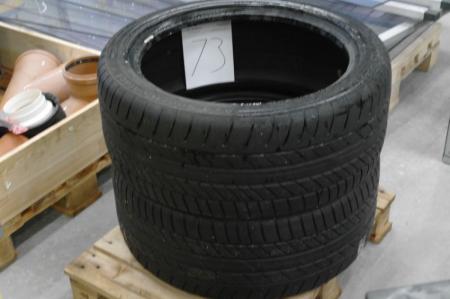 2 pcs. tires (used but in ok condition) Continental 275 / 40R20