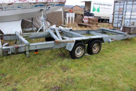 Trailer, ca. 7 meters long, Al-KO Type SV 3 5 273 823 T: 3200 kg L: 1600, without papers and sheets (with injuries)
