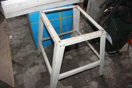 Stand for tile saw