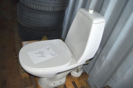 Toilet, IFÖ. Højde: 40 cm