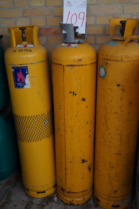 Empty gas cylinders - 3 pieces.