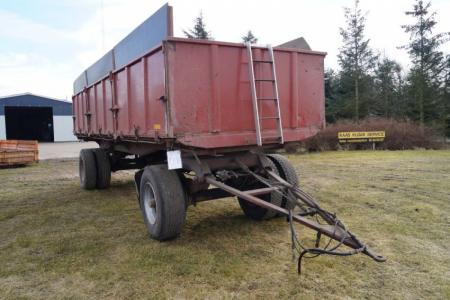 Agricultural trailer. Total 20.000 kg. Last 14.200 kg