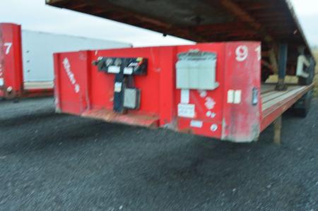 Kel-Berg 3-axle open trailer headboard. Year: 21-01-2003. License number GC8048. Signed off. Brakes not tested
