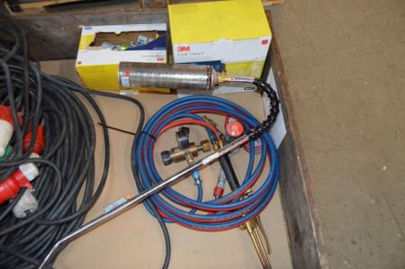 Oxygen and acetylene hose with pressure gauge and torch + butan torch + various earmuffs
