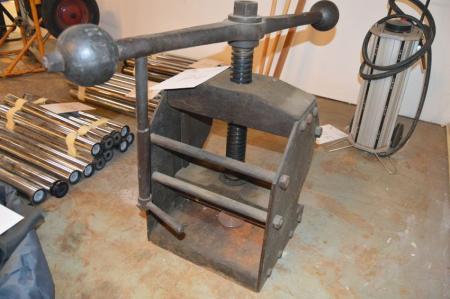 Antik wing press
