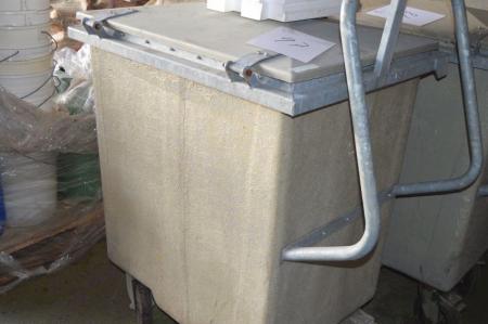 Waste container on wheels with handle