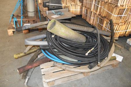 Pallet with various hoses etc