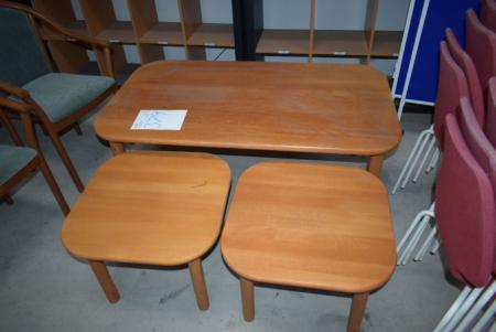 3 borde + 4 stole af ældre dato
