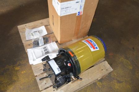 Complete central lubrication, Lincoln. Unused. Pressure relief valve. Filled with grease