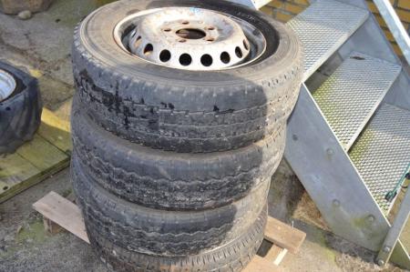 4 x wheels for Mercedes Sprinter, 195/70 R15. NOTE: 2 tires are worn out