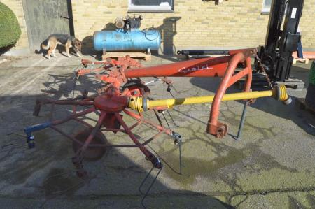 Tedder, Lely, with new springs, stabilizer and PTO screen. Just repaired for 3000 kr.